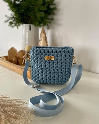 Mořský vánek 🩵 Nádherný odstín modré barvy, který zaujme na první pohled 😍 Krásná ledově modrá barva, která se hodí do...